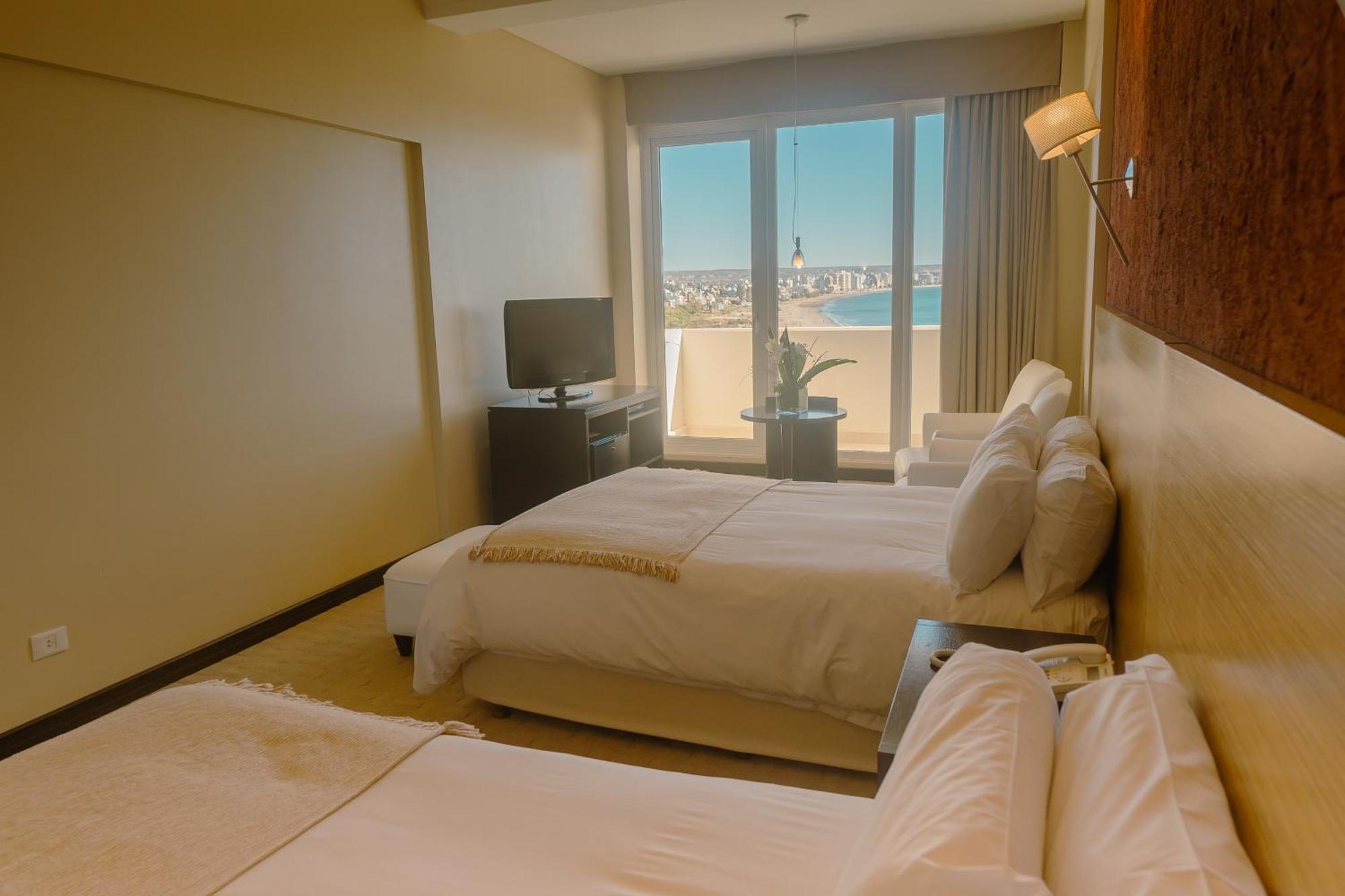 Rayentray Grand Hotel ปวยร์โตมาดริน ภายนอก รูปภาพ