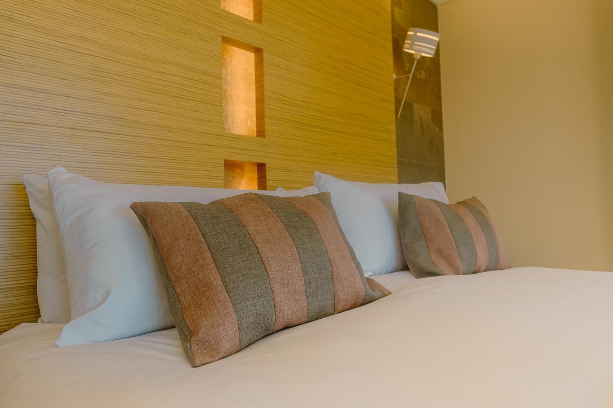 Rayentray Grand Hotel ปวยร์โตมาดริน ภายนอก รูปภาพ